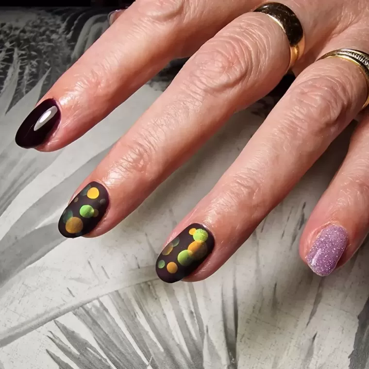 Réalisation d'un Nail art bulle vers Versailles., Viroflay, Les Jolis Ongles d'Émilie
