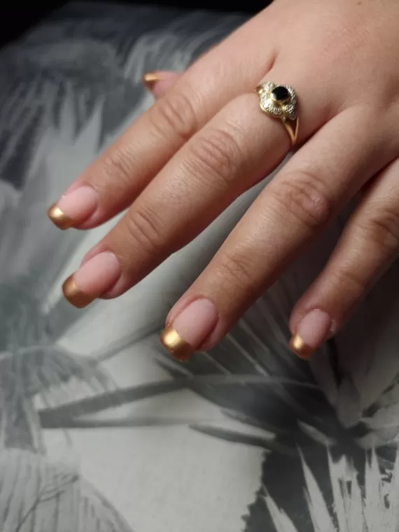 Prothésiste ongulaire pour mariage à Versailles, Viroflay, Les Jolis Ongles d'Émilie
