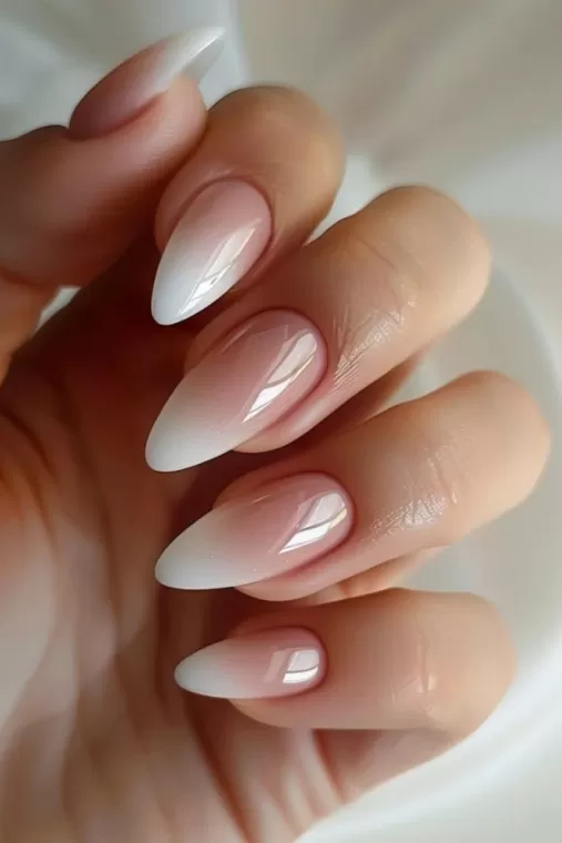 Beauté des pieds et pose de vernis à Versailles, Viroflay, Les Jolis Ongles d'Émilie