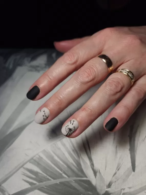 Prothésiste ongulaire Nail art à Vélizy-Villacoublay, Viroflay, Les Jolis Ongles d'Émilie